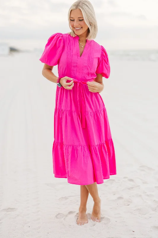 Sleeveless midi dresses with lace details for summer weddings Pinch: Good To You Candy Pink Tiered Midi Dress Sleeveless midi dresses with lace details for summer weddings Pinch: Good To You Candy Pink Tiered Midi Dress