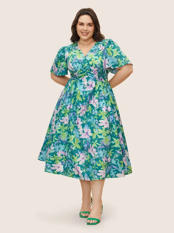 Midi dresses with side slits for a sexy and elegant appearance Floral Print Pleated Ruffle Sleeve Dress Midi dresses with side slits for a sexy and elegant appearance Floral Print Pleated Ruffle Sleeve Dress