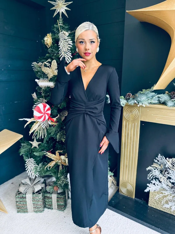 Midi dresses with geometric cutouts for a contemporary and edgy look Arabella Detailed Occasion Dress Black Midi dresses with geometric cutouts for a contemporary and edgy look Arabella Detailed Occasion Dress Black
