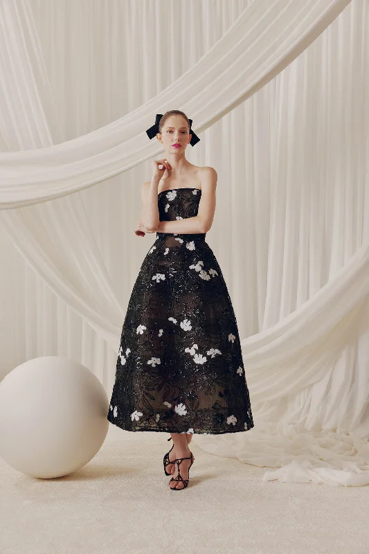 A - line midi dresses with floral prints for spring brunches Audrey+Brooks 6808