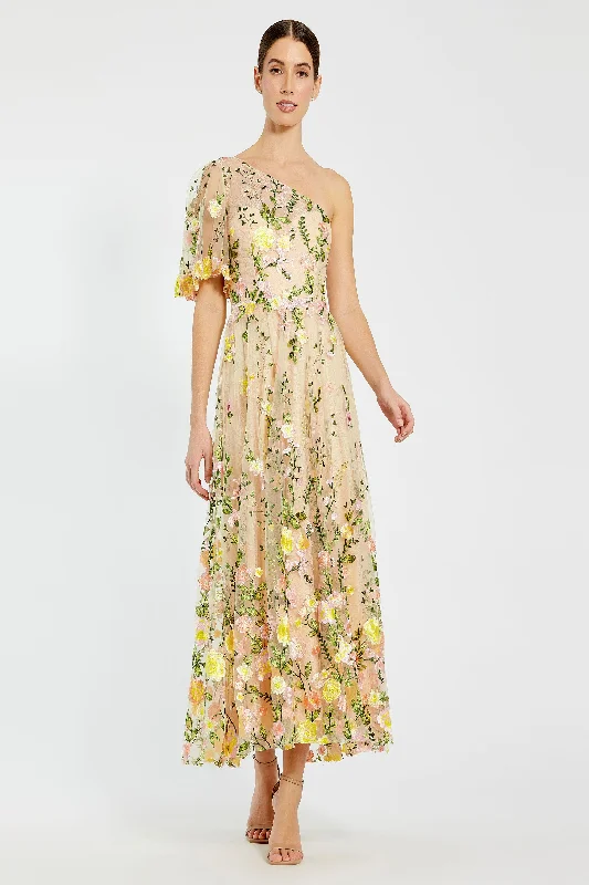 Midi dresses with fringe details for a fun and energetic style Mac Duggal 68607