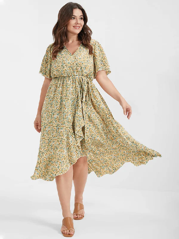 Midi dresses with ruffled bodices for a more pronounced feminine look Ditsy Floral Ruffles Ties Split V Neck Dress Midi dresses with ruffled bodices for a more pronounced feminine look Ditsy Floral Ruffles Ties Split V Neck Dress