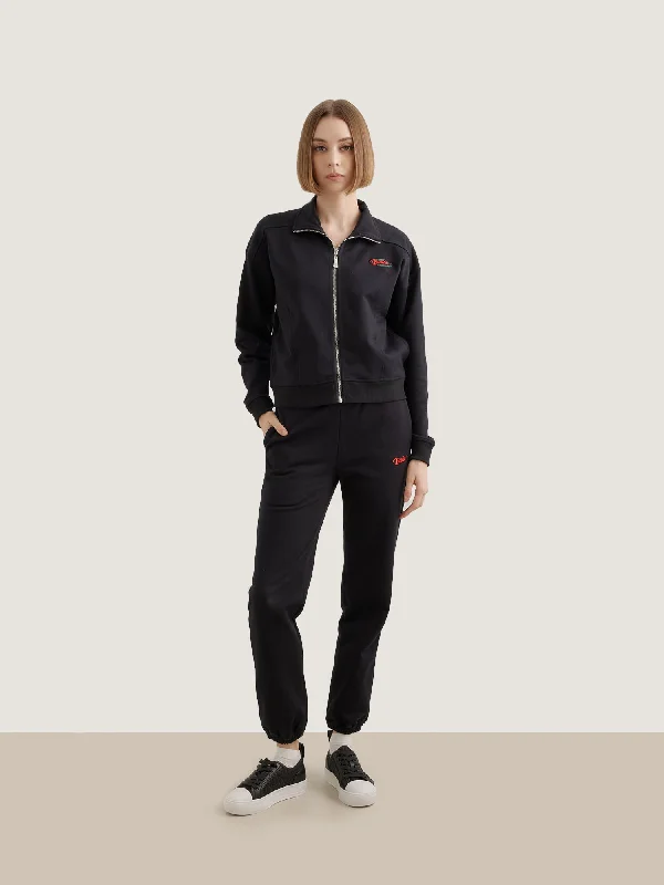 Mid - length women's down coats in a slim fit for a modern and sleek appearanceMossa Women's Jacket Mid - length women's down coats in a slim fit for a modern and sleek appearanceMossa Women's Jacket