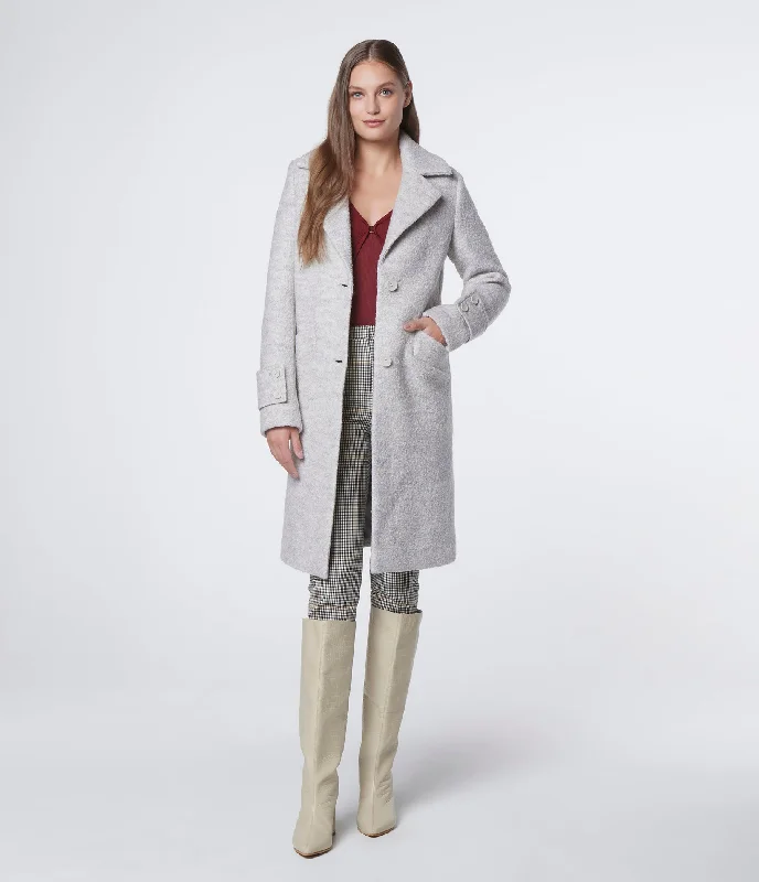 Shearling - lined women's leather coats for ultimate warmth and luxuryRegine Slim Coat Shearling - lined women's leather coats for ultimate warmth and luxuryRegine Slim Coat