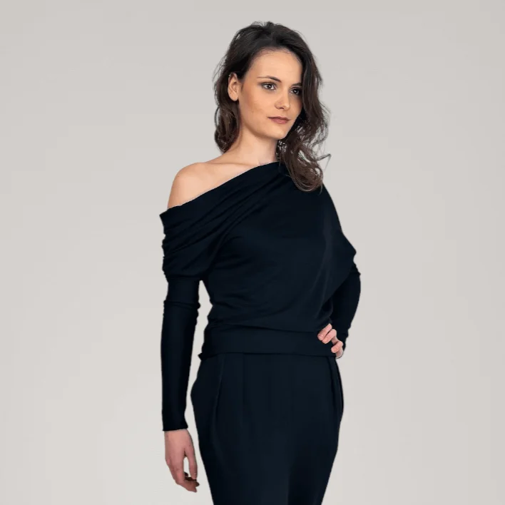 Checkered women's wool coats in a classic pattern for a timeless styleOne-Shoulder Fine French Terry Sweater | Obsidian Checkered women's wool coats in a classic pattern for a timeless styleOne-Shoulder Fine French Terry Sweater | Obsidian