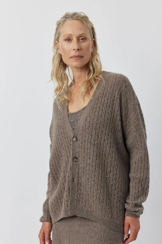 machine washable women cardigan for easy careRelaxed Cashmere Cable Cardigan - Walnut machine washable women cardigan for easy careRelaxed Cashmere Cable Cardigan - Walnut
