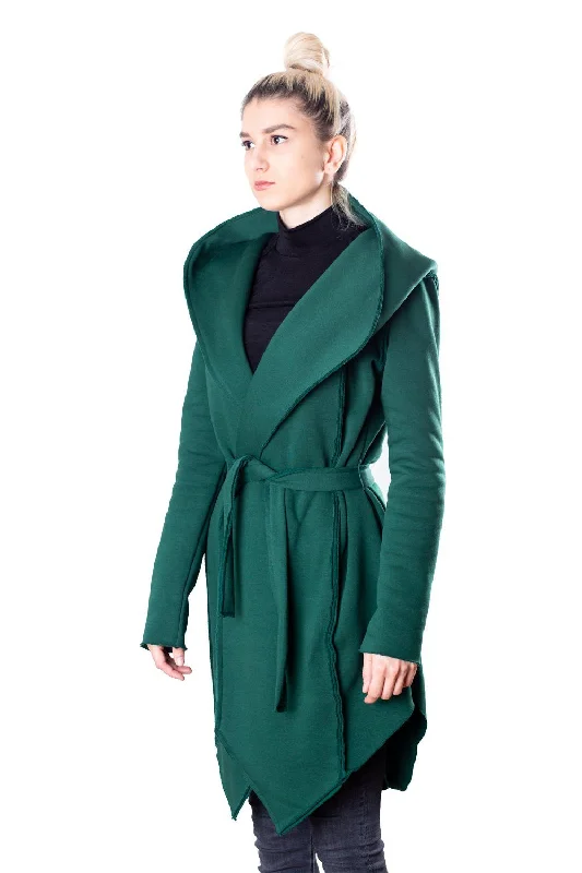 cable knit women cardigan with intricate patternsTheG Woman Designer Cardigan 2.0 // smaragd cable knit women cardigan with intricate patternsTheG Woman Designer Cardigan 2.0 // smaragd