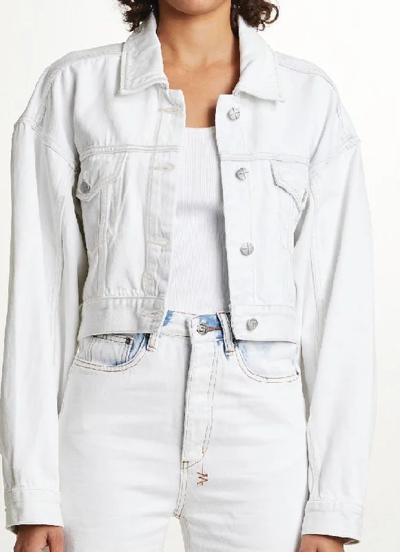 Women's long - length wool blend jackets for a warm and stylish winter lookBILLIE JACKET BLANC Women's long - length wool blend jackets for a warm and stylish winter lookBILLIE JACKET BLANC