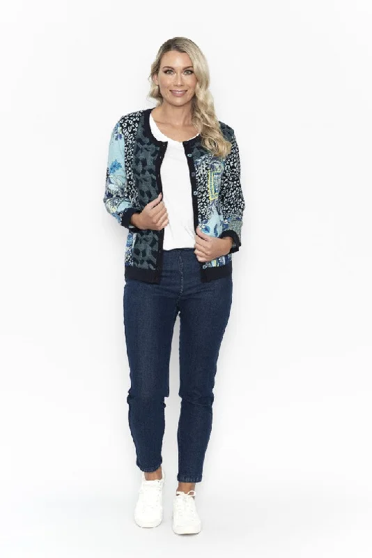 Women's denim jackets with a patchwork design for a bohemian and artsy styleOrientique Organic Cotton Jacket Women's denim jackets with a patchwork design for a bohemian and artsy styleOrientique Organic Cotton Jacket