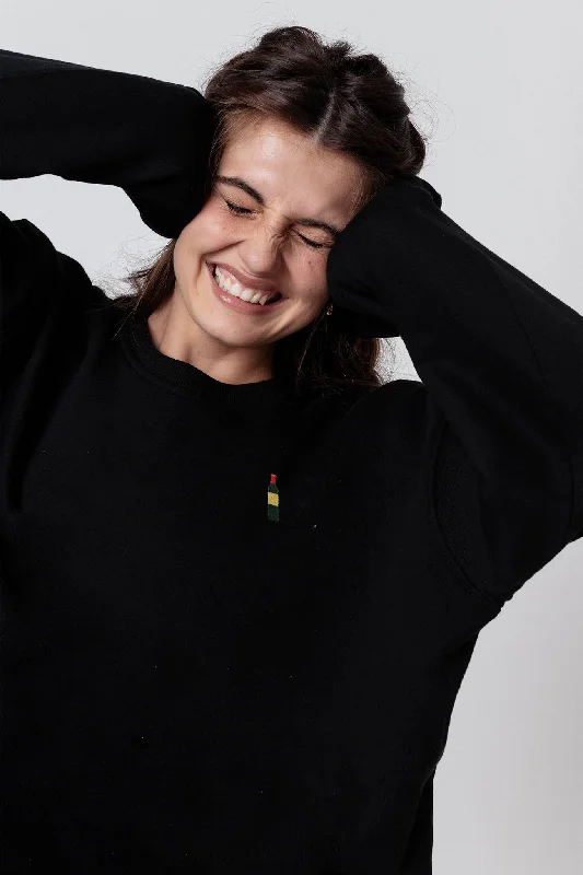 Women's quarter - zip sweatshirt made of organic cotton for eco - conscious fashionWeinflasche | Bestickter Bio-Baumwoll Frauen Pullover Women's quarter - zip sweatshirt made of organic cotton for eco - conscious fashionWeinflasche | Bestickter Bio-Baumwoll Frauen Pullover