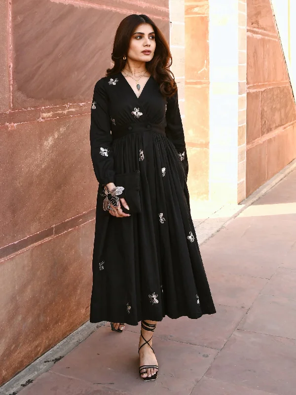 Mermaid - Style Women Dress with a Fitted Silhouette for Special Occasions Mermaid - Style Women Dress with a Fitted Silhouette for Special Occasions Sara Bug Black Embroidered Maxi Dress Mermaid - Style Women Dress with a Fitted Silhouette for Special Occasions Mermaid - Style Women Dress with a Fitted Silhouette for Special Occasions Sara Bug Black Embroidered Maxi Dress