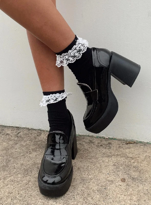 women tights with a ribbed texture for added interestAckie Socks Black