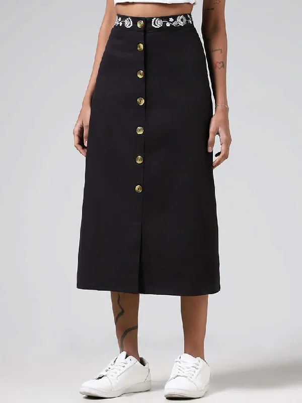 Women's pants for cocktail parties Distressed women jeans for a trendy and edgy look Bombay Paisley Black Embroidered Waistline Cotton Button-Down Skirt Women's pants for cocktail parties Distressed women jeans for a trendy and edgy look Bombay Paisley Black Embroidered Waistline Cotton Button-Down Skirt