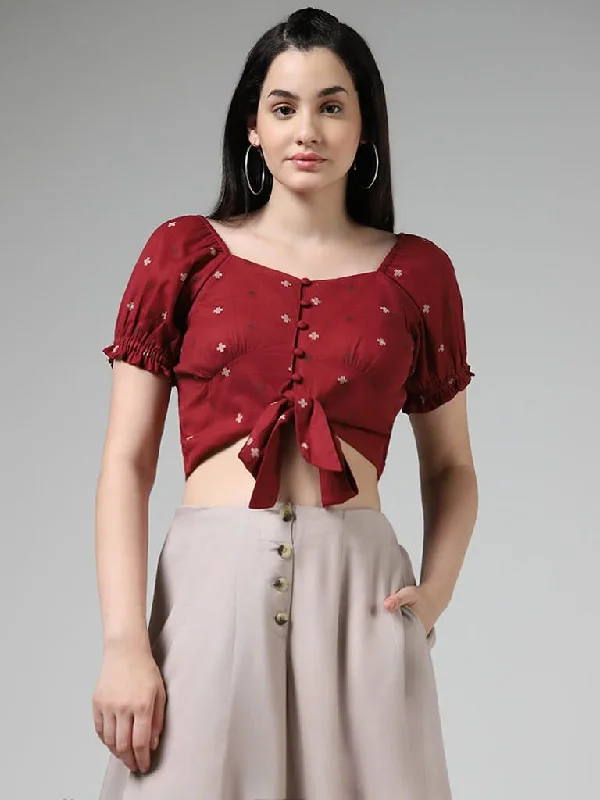 Women's pants with wrinkle - resistant material Cargo women jeans with multiple pockets for added functionality Bombay Paisley Maroon Printed Blended Linen Tie-Up Crop Top Women's pants with wrinkle - resistant material Cargo women jeans with multiple pockets for added functionality Bombay Paisley Maroon Printed Blended Linen Tie-Up Crop Top