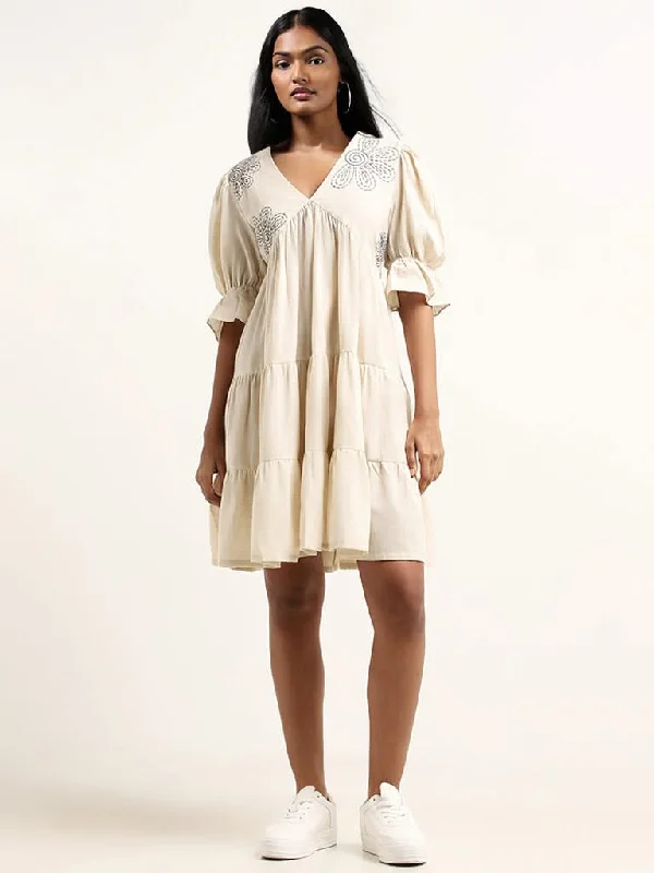 Women's tie - dye festival pants Straight - leg women jeans with a classic and timeless appeal Bombay Paisley Off-White Embroidered Cotton Blend Short Dress Women's tie - dye festival pants Straight - leg women jeans with a classic and timeless appeal Bombay Paisley Off-White Embroidered Cotton Blend Short Dress