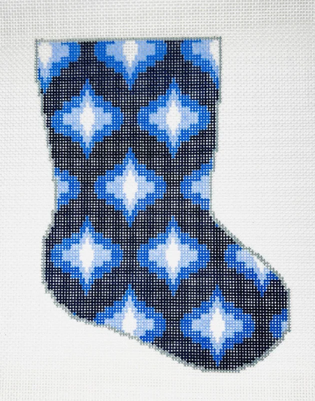 Silk - touch stockings for a luxurious feel​BS49 Classic Blues Ogee Mini Stocking