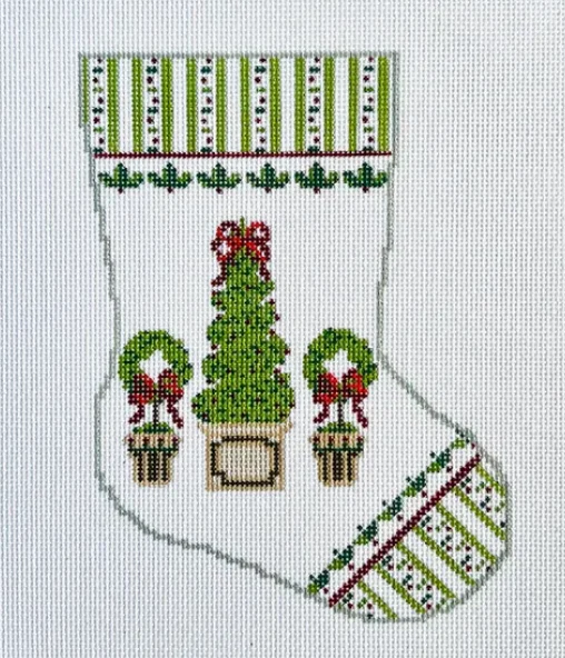 Washable faux fur - trimmed stockings​BS68 Boxwood Berry Mini Stocking