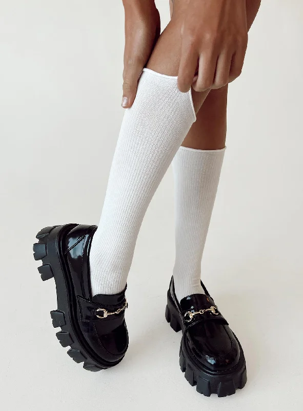 women tights with a self - adjusting fabric for a perfect fitGarnet Socks White