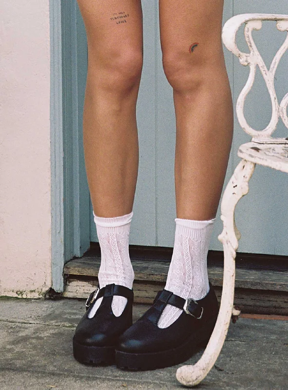 women tights with a glittery finish for a sparkly lookKershaw Lace Socks White