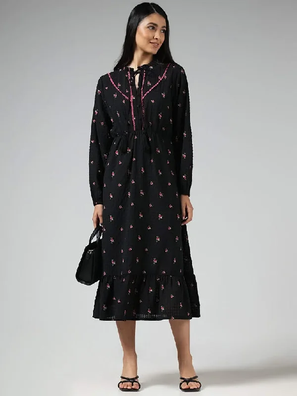 Women's pants for gym workouts Light - wash women jeans for a fresh and summery appearance LOV Black Floral Printed Tiered Midi Dress Women's pants for gym workouts Light - wash women jeans for a fresh and summery appearance LOV Black Floral Printed Tiered Midi Dress