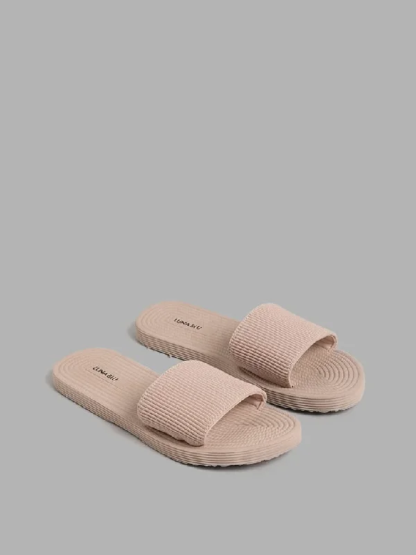 Women's hand - made artisanal pants Acid - wash women jeans with a retro finish LUNA BLU Beige Self-Striped Slides Women's hand - made artisanal pants Acid - wash women jeans with a retro finish LUNA BLU Beige Self-Striped Slides