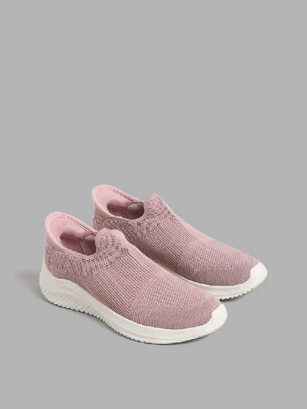 Women's designer brand pants High - rise flare women jeans for a 70s - inspired look LUNA BLU Blush Pink Slip-On Sneakers Women's designer brand pants High - rise flare women jeans for a 70s - inspired look LUNA BLU Blush Pink Slip-On Sneakers