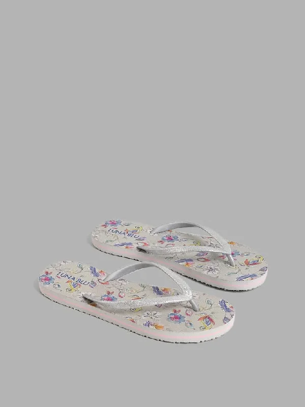 Women's matching top and pants set Mom jeans for a nostalgic and casual look LUNA BLU Grey Floral Flip Flop Women's matching top and pants set Mom jeans for a nostalgic and casual look LUNA BLU Grey Floral Flip Flop