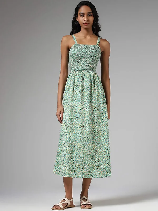 Women's matching top and pants set Mom jeans for a nostalgic and casual look Nuon Bright Green Ditsy Floral Printed Smocked Dress Women's matching top and pants set Mom jeans for a nostalgic and casual look Nuon Bright Green Ditsy Floral Printed Smocked Dress