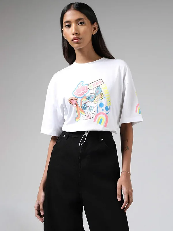 Women's eco - friendly organic pants Mom jeans for a nostalgic and casual look Nuon White Typographic Printed Cotton Tie-Up Crop T-Shirt Women's eco - friendly organic pants Mom jeans for a nostalgic and casual look Nuon White Typographic Printed Cotton Tie-Up Crop T-Shirt