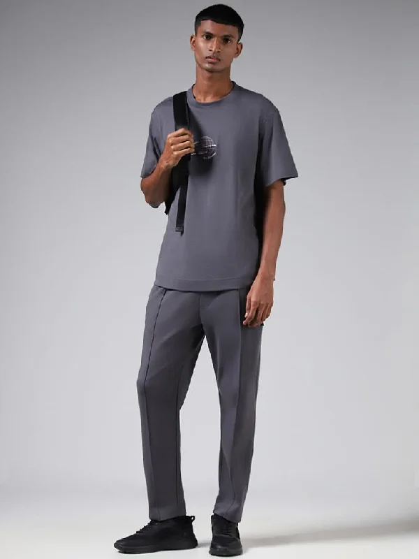 Women's pants with reflective strips Acid - wash women jeans with a retro finish Studiofit Grey Cotton Seam Detail Relaxed-Fit Mid-Rise Joggers Women's pants with reflective strips Acid - wash women jeans with a retro finish Studiofit Grey Cotton Seam Detail Relaxed-Fit Mid-Rise Joggers