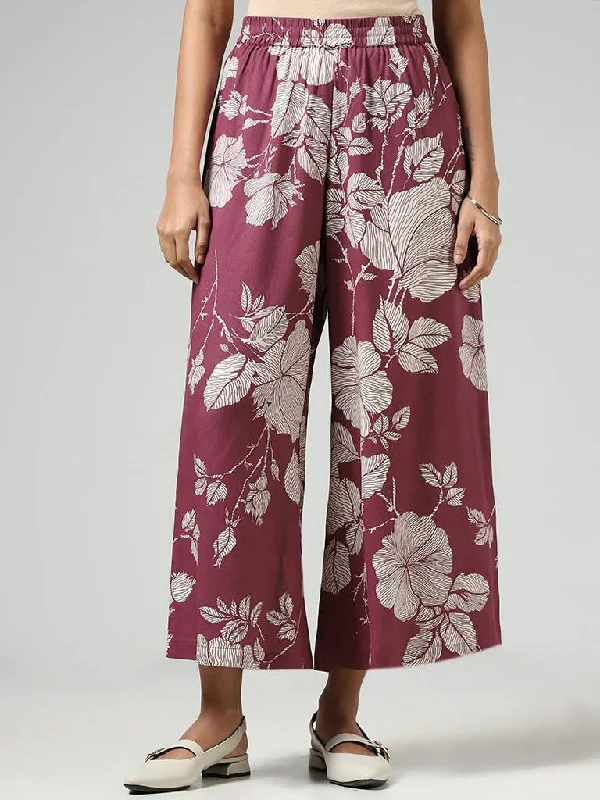 Women's camo outdoor pants Colored women jeans in vibrant hues like red and yellow Utsa Wine Bold Floral Printed Palazzos Women's camo outdoor pants Colored women jeans in vibrant hues like red and yellow Utsa Wine Bold Floral Printed Palazzos