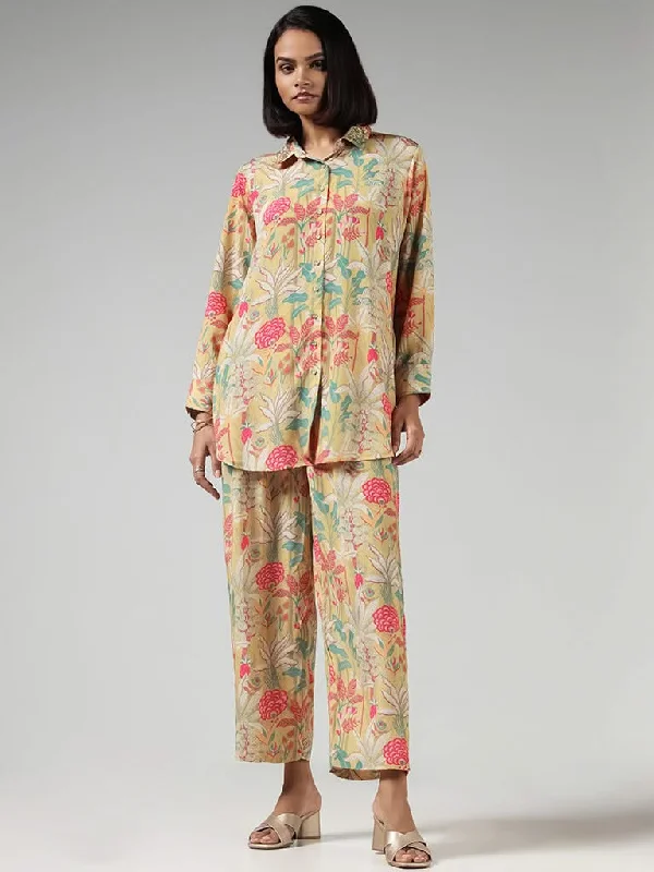 Women's senior - friendly lounge pants Embroidered women jeans with intricate patterns Vark Yellow Printed Kurti and Pants Set Women's senior - friendly lounge pants Embroidered women jeans with intricate patterns Vark Yellow Printed Kurti and Pants Set