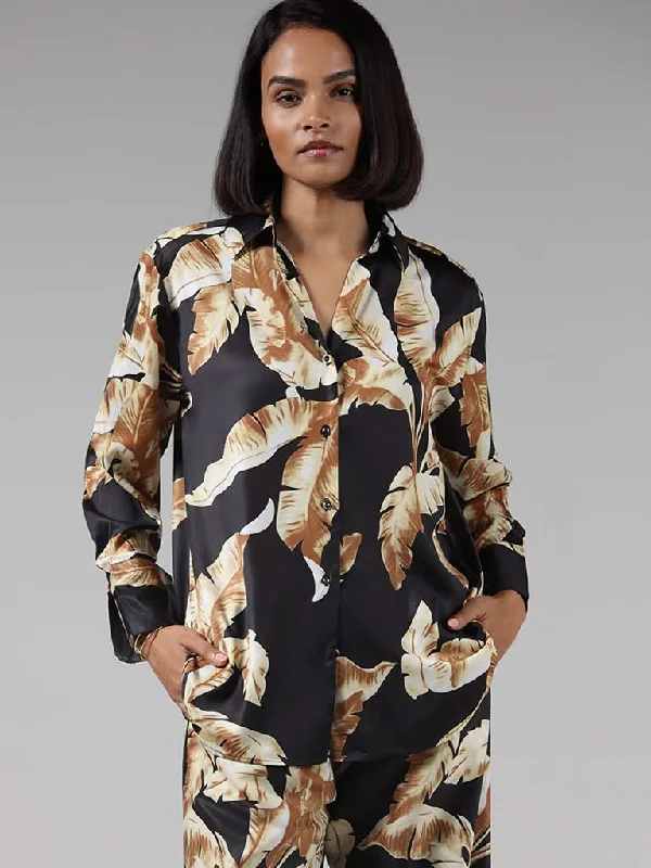 Women's pants with quick - dry fabric Button - fly women jeans with a traditional touch Wardrobe Black Leaf Printed Shirt Women's pants with quick - dry fabric Button - fly women jeans with a traditional touch Wardrobe Black Leaf Printed Shirt