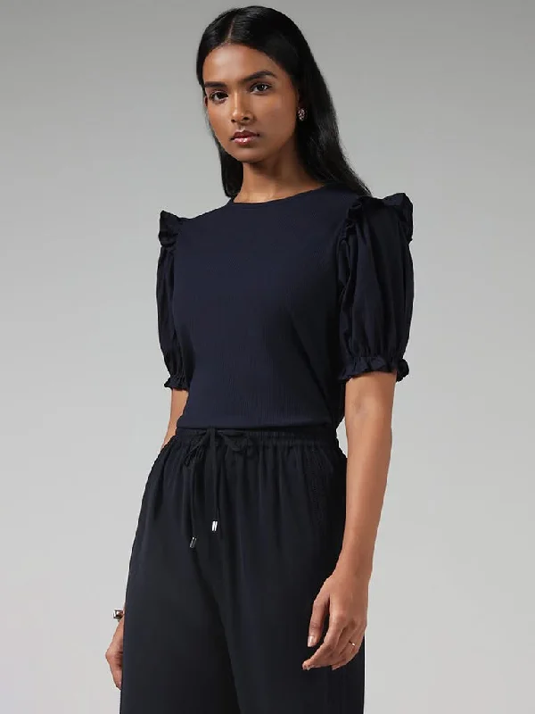 Women's pants with stretch panels Light - wash women jeans for a fresh and summery appearance Wardrobe Solid Navy Ribbed Top Women's pants with stretch panels Light - wash women jeans for a fresh and summery appearance Wardrobe Solid Navy Ribbed Top