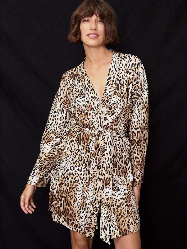 women robes with a nautical - themed patternInu LENZING™ ECOVERO™ Robe | Natural Leopard