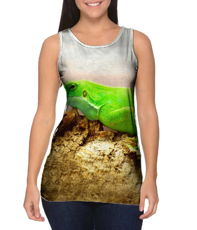 Plunge Neck Women's Seamless Tank Tops for a Smooth FitDeer Soul